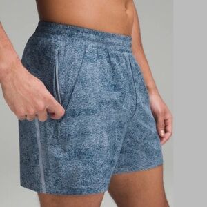 Lululemon Pace Breaker Lined Short 5" Men’s Blue Patterned Size XS